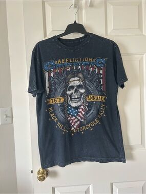 Affliction Black Short-Sleeve Skull & Flag Graphic Tee
